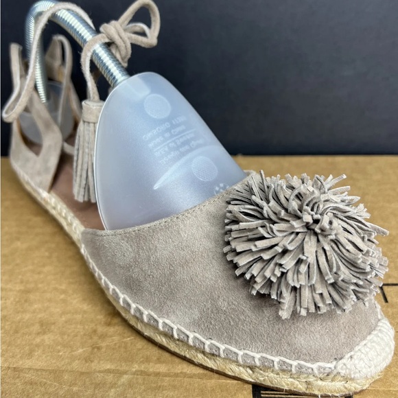 Aquazzura Flat Sunshine Espadrilles Suede Pom Pom Tie Womens EU 38 NWOB - Picture 7 of 12